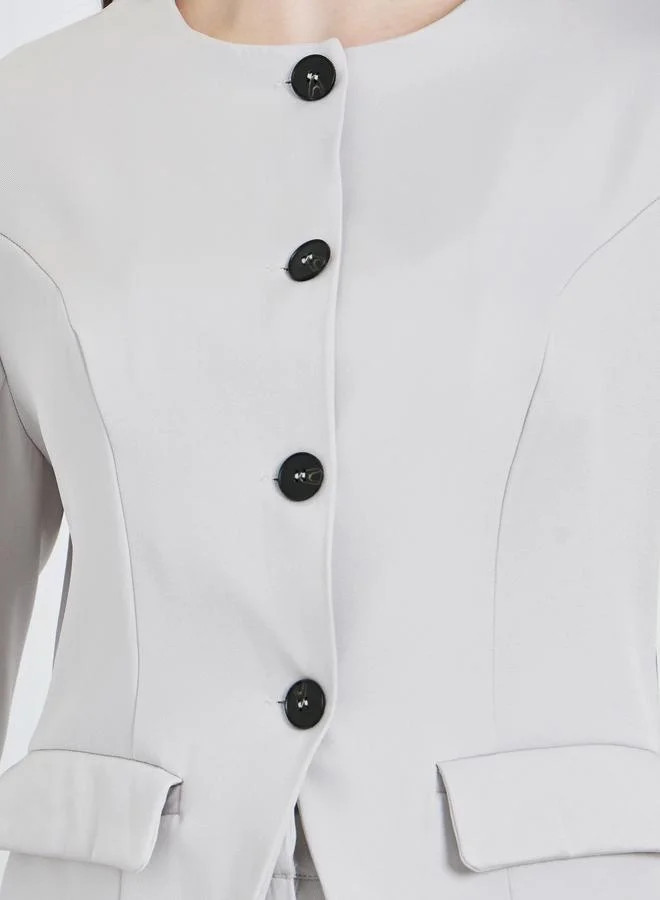 ستايلي طقم من بليزر وبنطال بأرجل واسعة